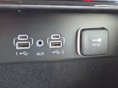 Used 2022 Jeep Grand Cherokee Overland AWD/4WD image 15