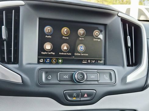 Used 2022 GMC Terrain SLE image 21