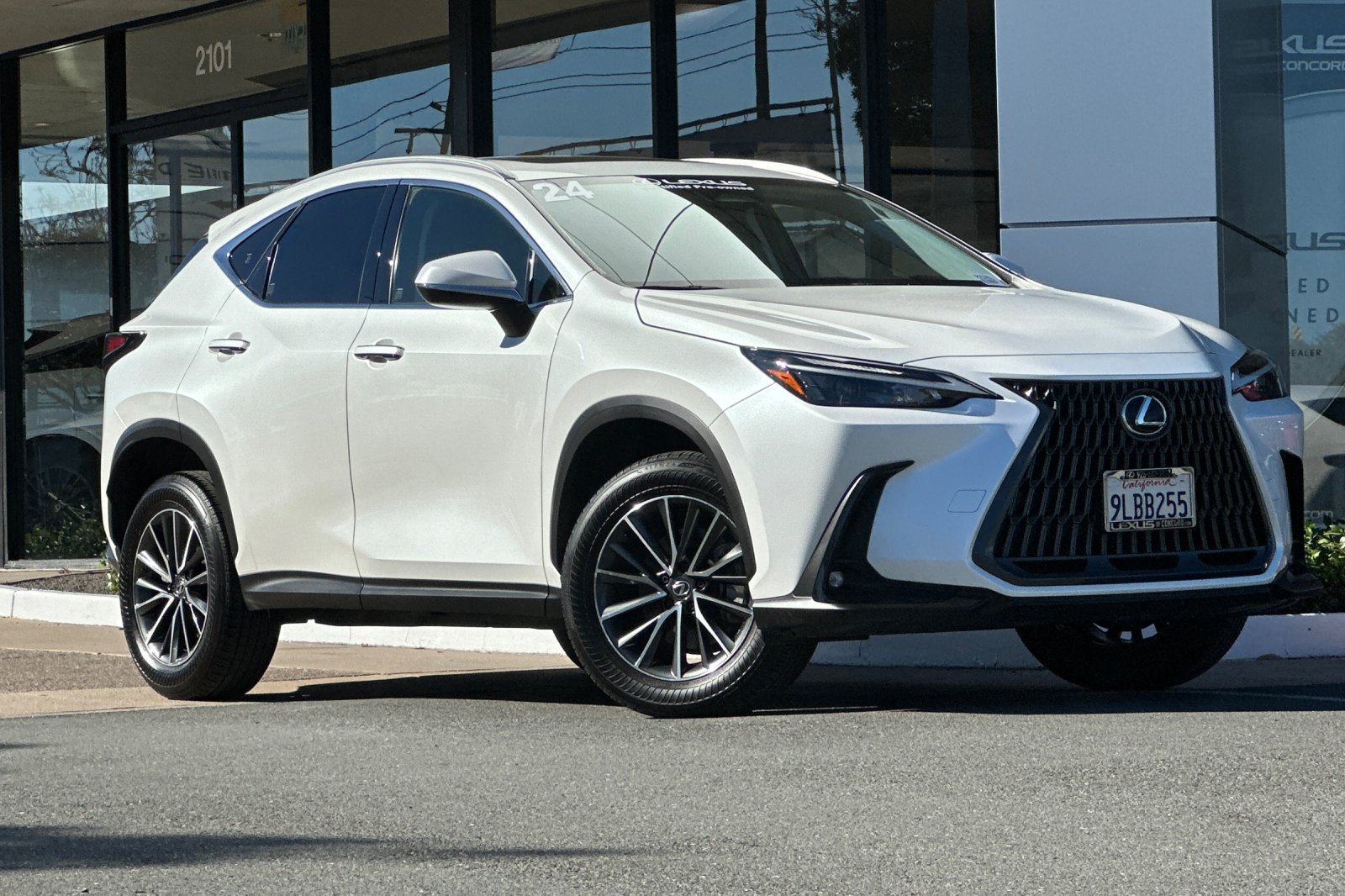 Certified 2024 Lexus NX 250 FWD image 2