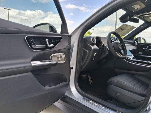 New 2026 Mercedes-Benz GLC 300 image 17