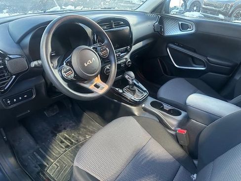 Certified 2023 Kia Soul S image 7