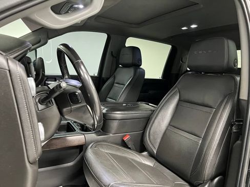 Used 2021 GMC Sierra 3500 Denali w/ Denali Black Diamond Edition AWD/4WD image 20
