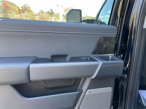 New 2026 Ford F250 Lariat w/ Black Appearance Package image 26