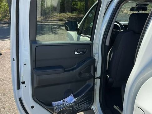 New 2026 Nissan Frontier SV w/ Tow Package AWD/4WD image 21