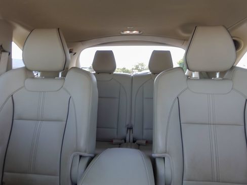 Used 2017 Acura MDX SH-AWD w/ Advance Package image 13