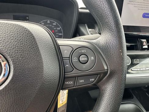 Used 2024 Toyota Corolla LE FWD image 30