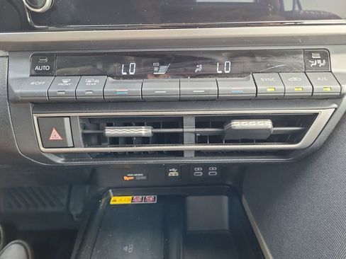 Used 2025 Toyota Camry LE FWD image 23