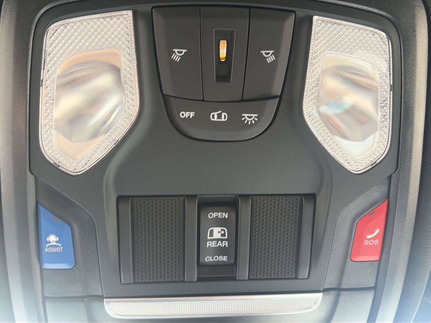 New 2026 RAM 3500 Big Horn AWD/4WD image 40