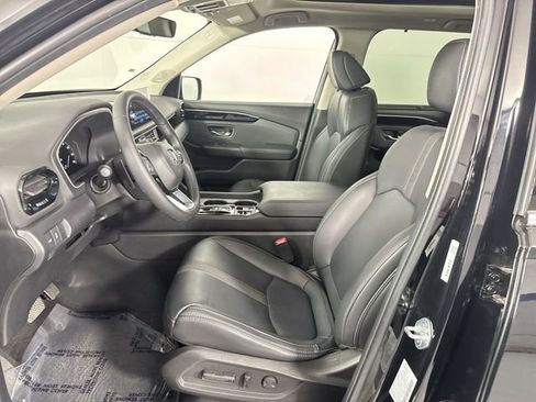 Used 2025 Honda Pilot Touring image 21