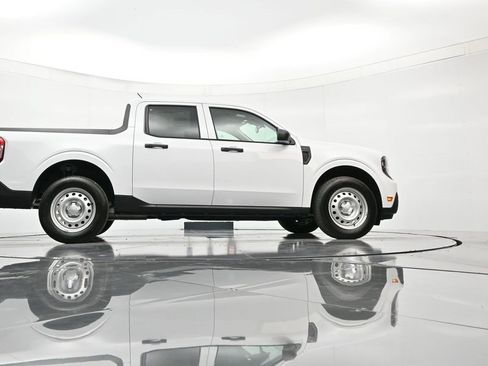 New 2026 Ford Maverick XL image 41