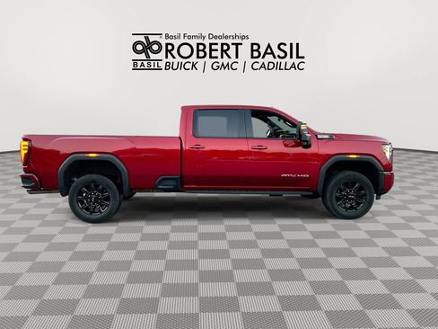 Used 2024 GMC Sierra 2500 AT4 w/ AT4 Premium Plus Package AWD/4WD image 9