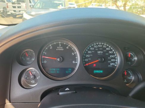 Used 2014 Chevrolet Tahoe LT w/ Texas Edition RWD image 22