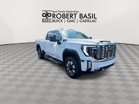 New 2026 GMC Sierra 2500 Denali w/ Denali Reserve Package AWD/4WD image 2