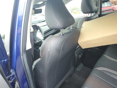 Used 2024 Subaru Crosstrek 2.5i Limited AWD/4WD image 13
