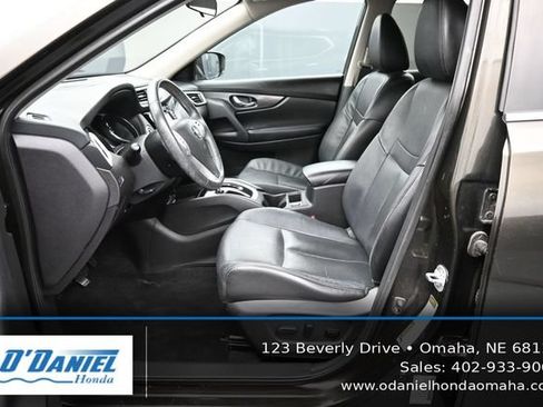 Used 2015 Nissan Rogue SL AWD/4WD image 25