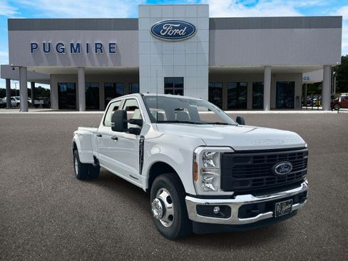New 2026 Ford F350 XL w/ XL Chrome Package image 1