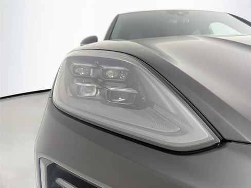 Certified 2024 Porsche Cayenne Turbo GT image 31