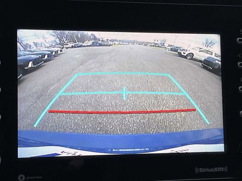 Used 2023 Toyota Camry SE image 18