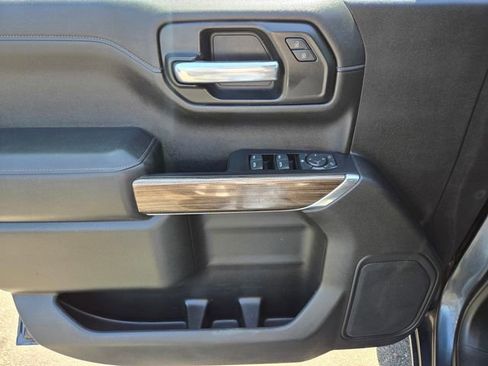 Used 2020 Chevrolet Silverado 1500 LT AWD/4WD image 18