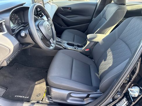 Certified 2025 Toyota Corolla LE w/ Carpet Mat Package (TMS) FWD image 24