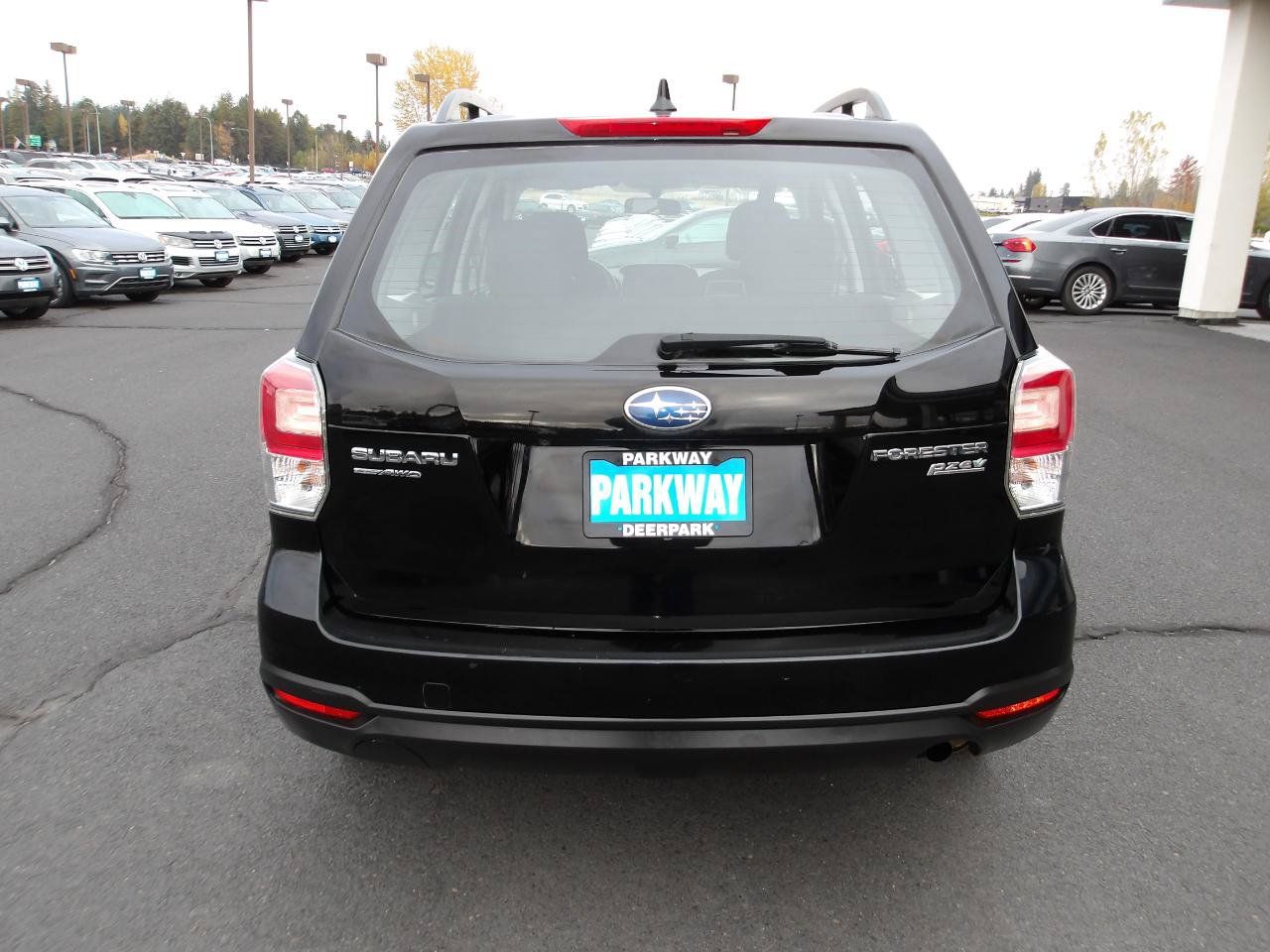 Used 2017 Subaru Forester 2.5i w/ Alloy Wheel Package AWD/4WD image 4
