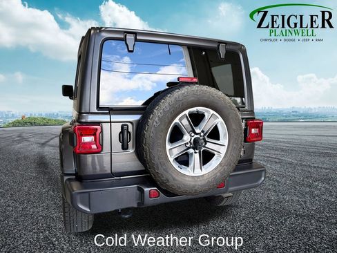 Used 2021 Jeep Wrangler Unlimited Sahara w/ LED Lighting Group AWD/4WD image 4