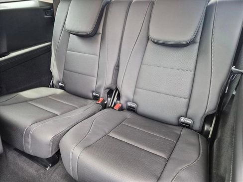 New 2026 Mercedes-Benz GLS 450 4MATIC image 16