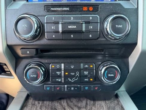 Used 2018 Ford F350 Lariat AWD/4WD image 10