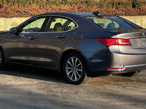 Used 2018 Acura TLX w/ Technology Package image 3