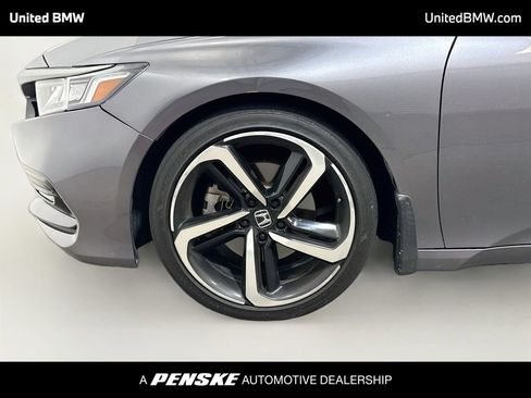 Used 2020 Honda Accord Sport image 9