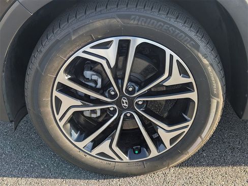 Used 2020 Hyundai Santa Fe SEL image 11
