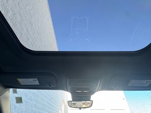 Used 2025 GMC Acadia Denali w/ Super Cruise Package image 15