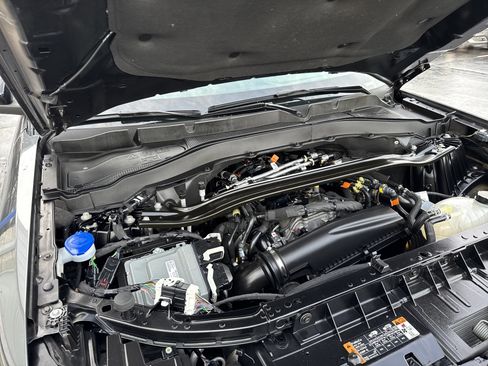 Used 2025 Ford Explorer ST-Line w/ ST-Line Street Pack image 47