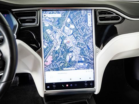 Used 2017 Tesla Model S 100D AWD/4WD image 12