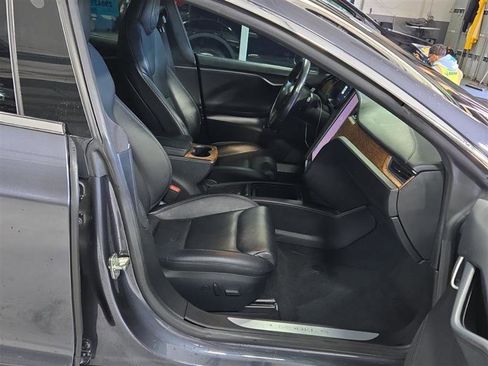 Used 2020 Tesla Model S Long Range image 9