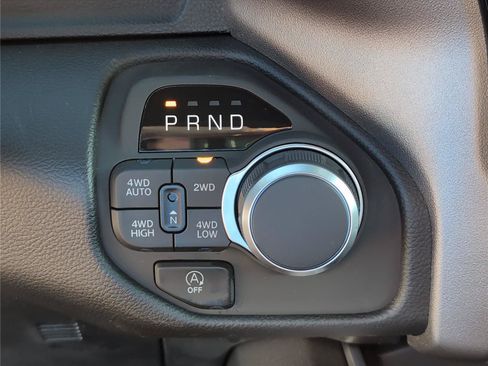 New 2026 RAM 1500 Big Horn AWD/4WD image 18