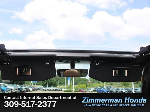 Used 2022 Jeep Wrangler Unlimited Sahara w/ Cold Weather Group AWD/4WD image 26