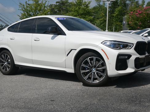 Used 2021 BMW X6 xDrive40i w/ Executive Package AWD/4WD image 2