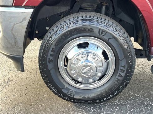Used 2020 RAM 3500 Tradesman w/ Chrome Appearance Group image 11