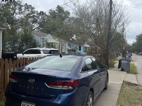 Used 2019 Hyundai Sonata Sport w/ Tech Package 03 FWD image 1