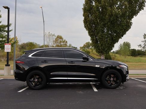 Used 2023 Jaguar F-PACE S AWD/4WD image 24