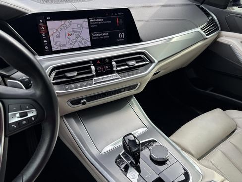 Used 2021 BMW X5 xDrive40i w/ Convenience Package image 14