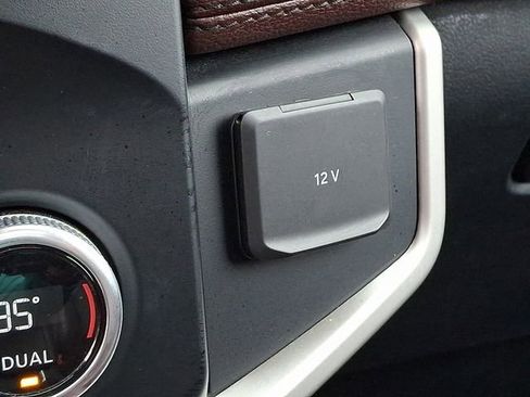 Used 2023 Ford Expedition Max Limited image 31