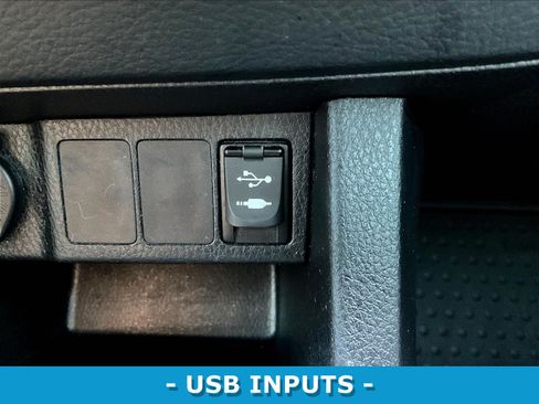 Used 2015 Toyota Corolla LE FWD image 16