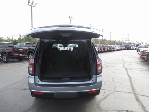 Certified 2024 Chevrolet Suburban LT image 7