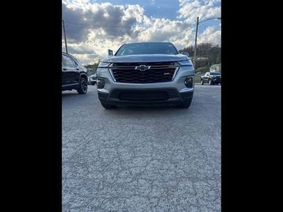 Used 2023 Chevrolet Traverse RS w/ LPO, Floor Liner Package