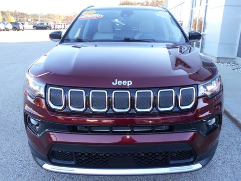 Certified 2022 Jeep Compass Limited image 28
