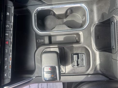 Used 2023 GMC Sierra 1500 Denali AWD/4WD image 25