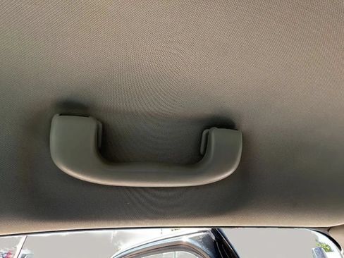 Used 2016 Chevrolet Impala LT FWD image 32