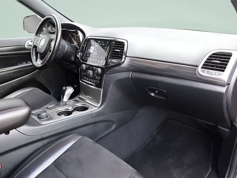 Used 2022 Jeep Grand Cherokee Laredo X AWD/4WD image 28